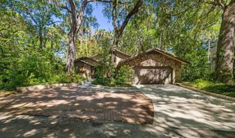 1875 LIVE OAK Ln, Atlantic Beach, FL 32233