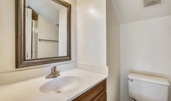 1525 ORONOCO St, Alexandria, VA 22314
