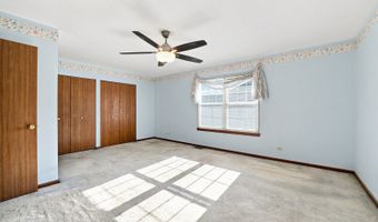 875 N Tamarac Blvd, Addison, IL 60101
