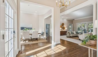 210 Old Plantation Dr W, Beaufort, SC 29907