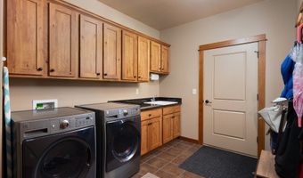 402 Circle F Trl, Bozeman, MT 59718
