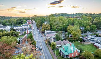 303 E Main St, Abingdon, VA 24210