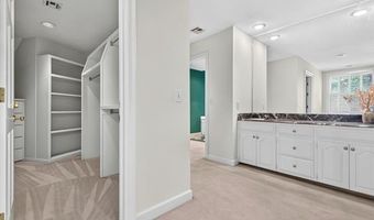 600 Brookhollow Ct, Bartlesville, OK 74006