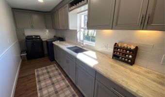 1645 SPRING GARDEN Dr, Astor, FL 32102