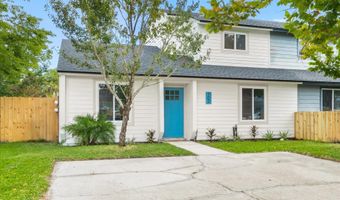 702 AQUATIC Dr, Atlantic Beach, FL 32233