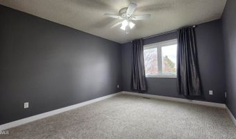 2630 Henry St, Bismarck, ND 58503