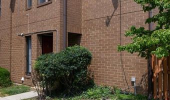 3107 BERRY Rd NE 11, Washington, DC 20018