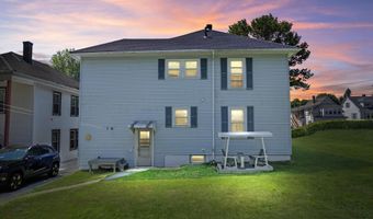 31 Monroe St, Augusta, ME 04330