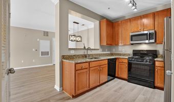 4850 EISENHOWER Ave 202, Alexandria, VA 22304