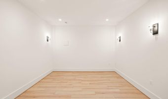 3108 6TH St N, Arlington, VA 22201