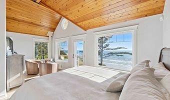 88248 TOKYO Ln, Bandon, OR 97411