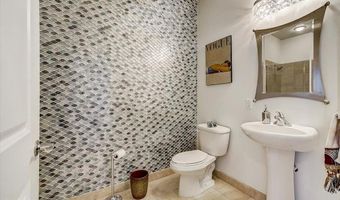 901 N PENN St F1202, Philadelphia, PA 19123