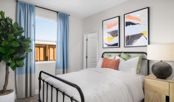 2460 MIDNIGHT Ln, Santa Rosa, CA 95403