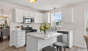 9258 Tyne Ln, Inver Grove Heights, MN 55077