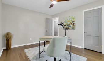 142 N Kellner Rd, Columbus, OH 43209