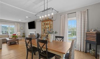 81 Golden View Dr, Johnston, RI 02919