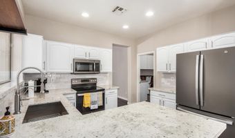 40710 N BOONE Ln, Anthem, AZ 85086