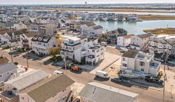 694 21st St, Avalon, NJ 08202