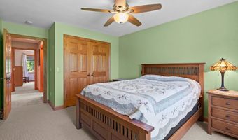 1900 E ORCHARD BLOSSOM Dr, Appleton, WI 54915