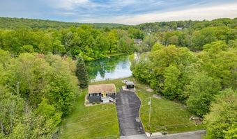 5 Emerald Dr, Alloway, NJ 07422