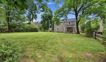 49 W SKIPPACK Pike, Ambler, PA 19002