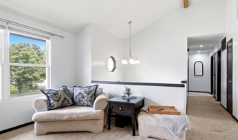 240 E Park Dr, Auburn, KS 66402