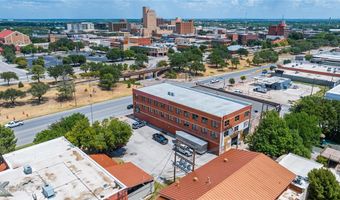 1315 S 1st St, Abilene, TX 79602