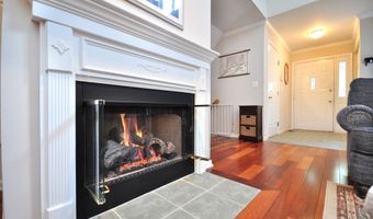 202 Castlewood Dr 202, Bloomfield, CT 06002