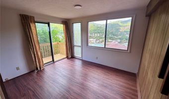 2374 Gardenia St, Honolulu, HI 96816