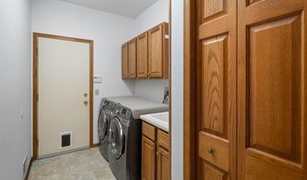 12755 Falcon Ct, Apple Valley, MN 55124