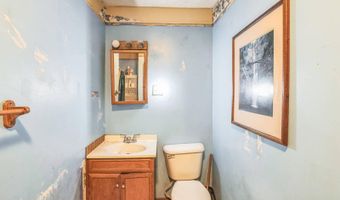 710 Field St, Altamont, IL 62411