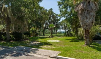 7 Petigru Dr, Beaufort, SC 29902