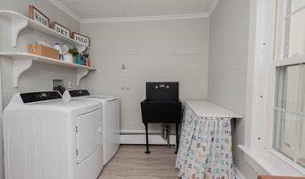 369 Ohio St, Bangor, ME 04401
