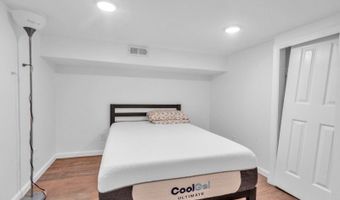 76 W 25th St, Bayonne, NJ 07002