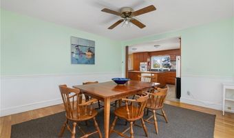 39 Highland Ave, Narragansett, RI 02882