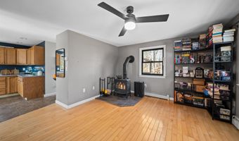 162 Lakeside Oaks Dr, Barrington, NH 03825