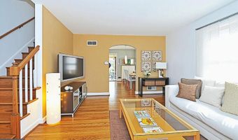 21 E OAK St E, Alexandria, VA 22301