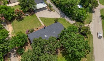 100 Chambers Dr, Alvarado, TX 76009