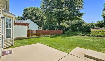 2000 Silky Dogwood Trail Trl, Apex, NC 27502