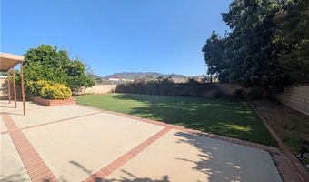 30516 Sandtrap Dr, Agoura Hills, CA 91301