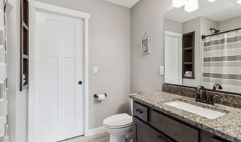 1836 Falcon Dr, Polk City, IA 50226