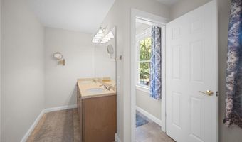 2 Scenic Ridge Ct, Coventry, RI 02816
