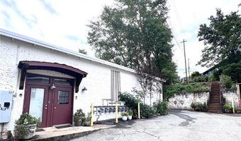 585 White Cir 406, Athens, GA 30605