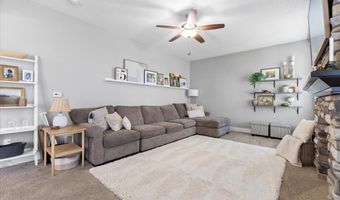 1704 NW Ridge Rd, Ankeny, IA 50023