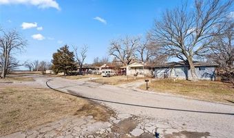 1840 SW Frank Phillips Blvd, Bartlesville, OK 74003