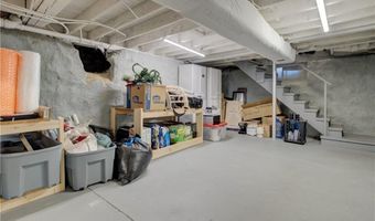 499 Seven Mile Rd, Cranston, RI 02831