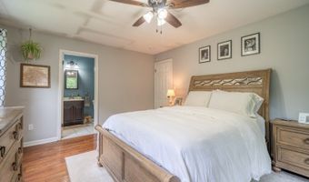 37 Evergreen Rd, Alloway, NJ 07461