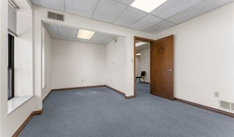 600 Commerce Dr, Coraopolis, PA 15108
