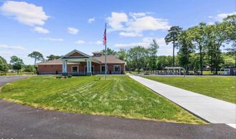 11 BURR HILL Dr, Berlin, MD 21811