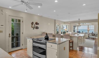 55 Shore Rd, Clinton, CT 06413